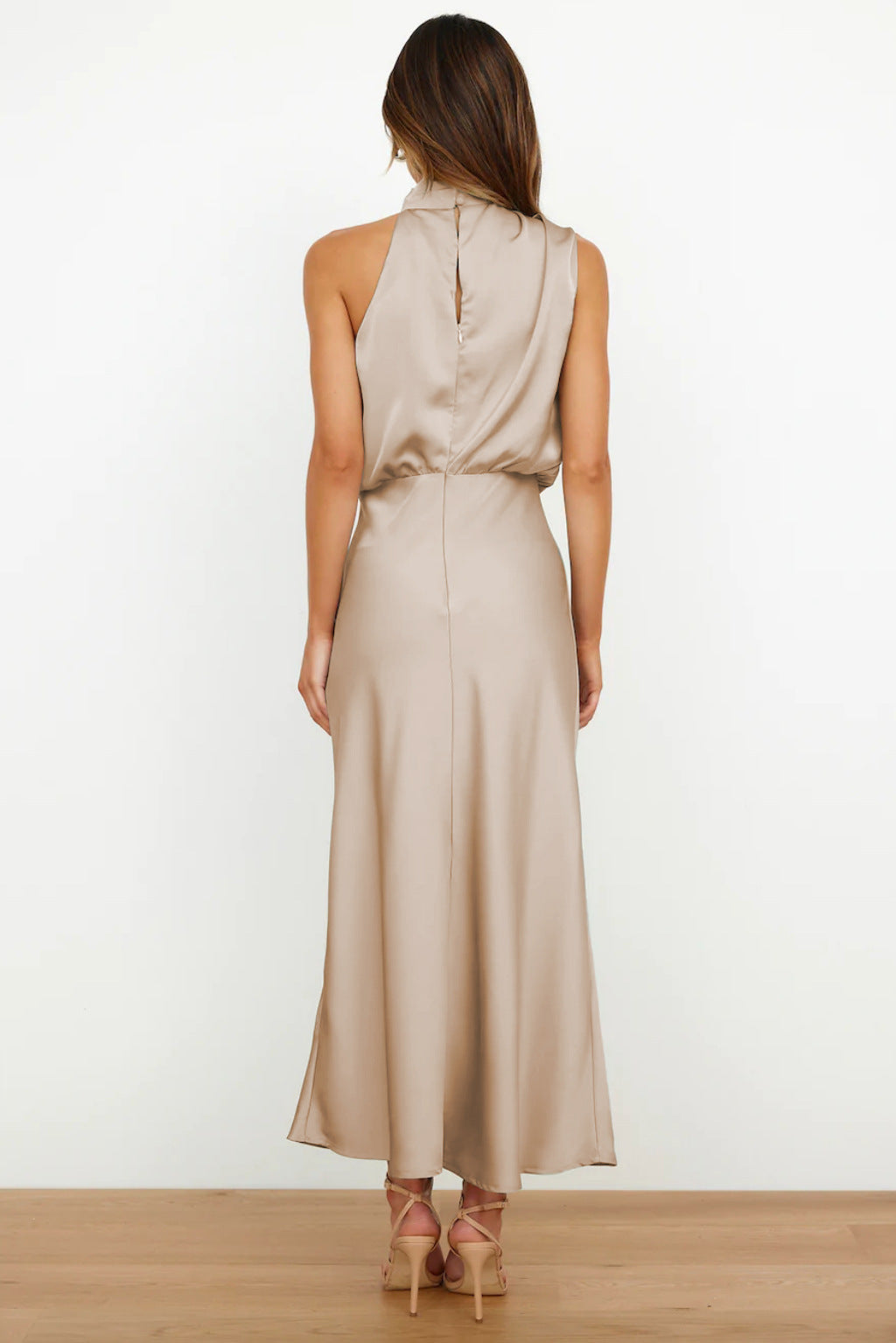 Lydia | Long Dress with Halter Neck